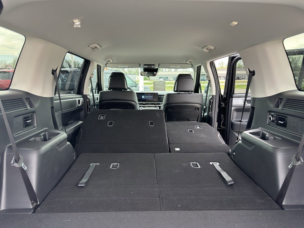 New 2025 Hyundai Santa Fe SEL FWD image 35