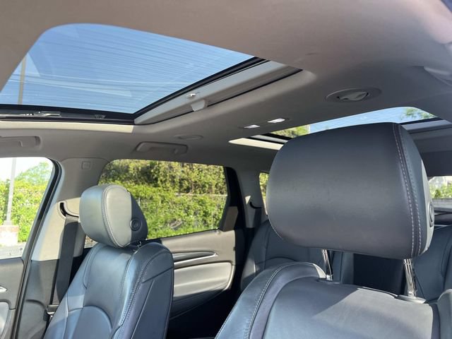 Used 2019 Buick Enclave Essence AWD/4WD image 24