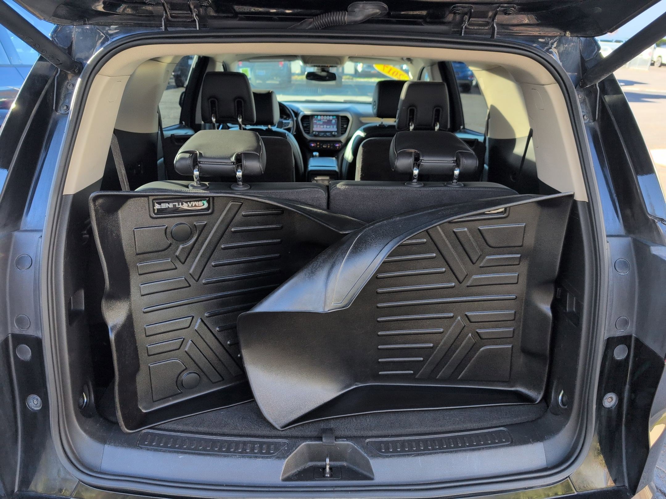 Used 2017 GMC Acadia Denali w/ Technology Package image 32