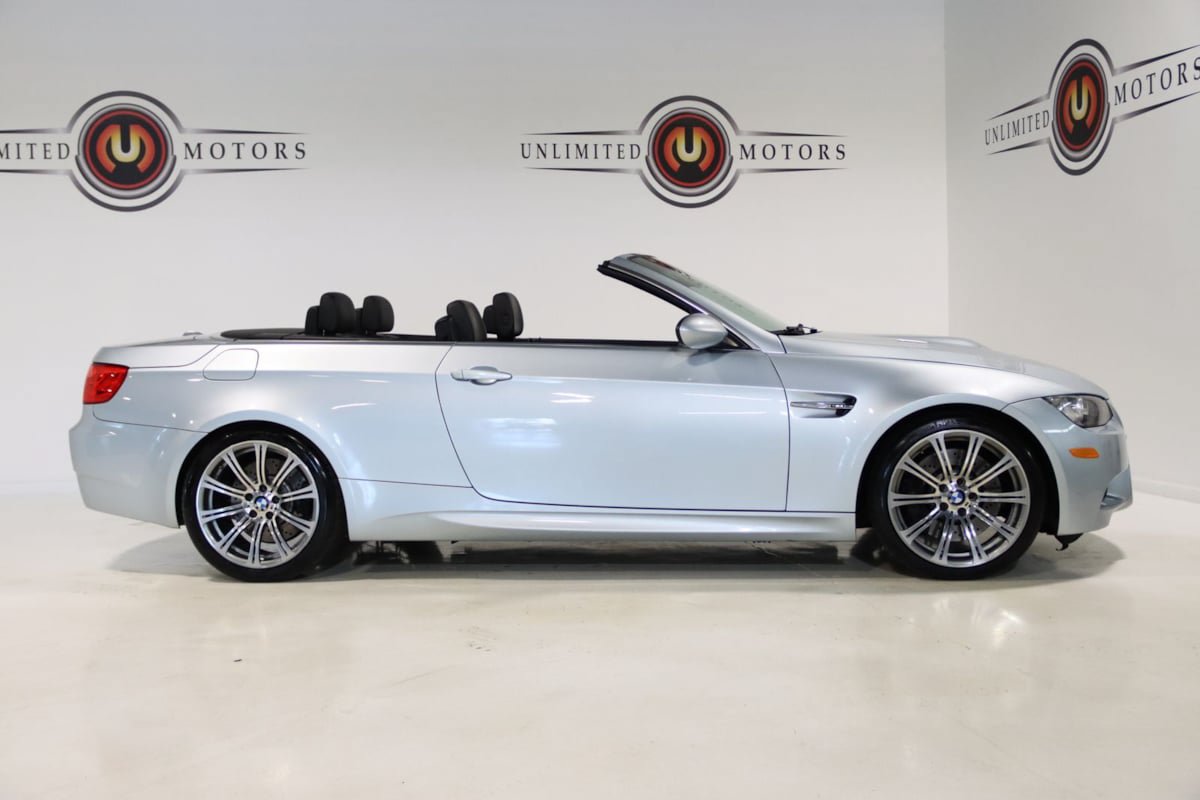 Used 2011 BMW M3 Convertible RWD image 5