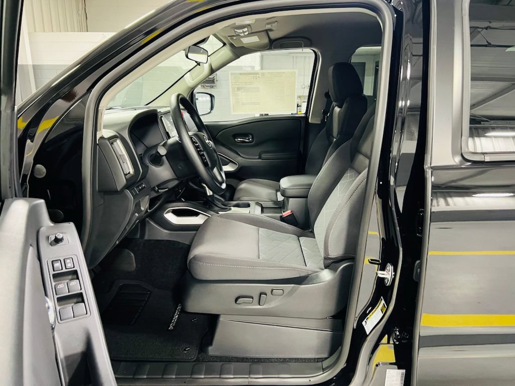 New 2027 Nissan Frontier SV RWD image 19