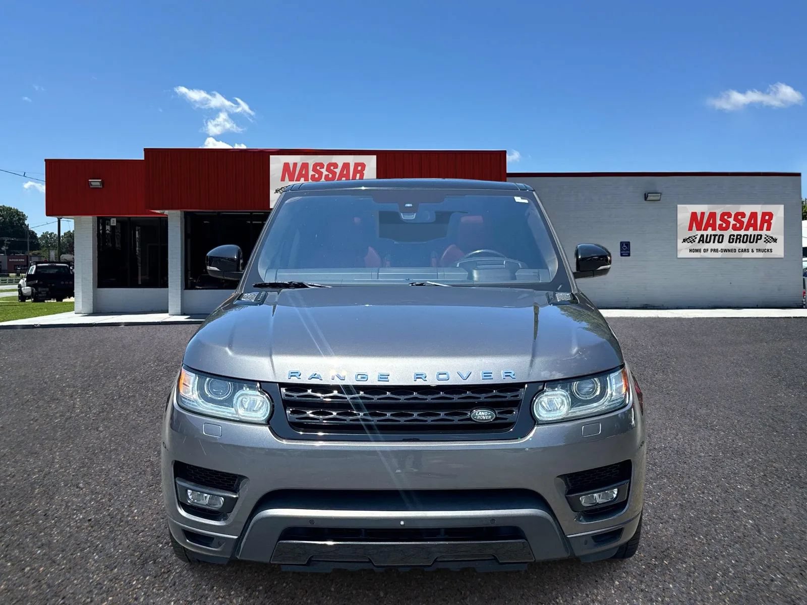 Used 2016 Land Rover Range Rover Sport Supercharged AWD/4WD image 2