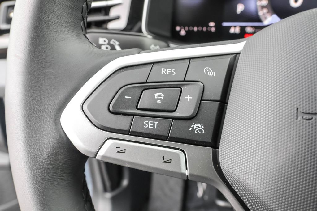 New 2026 Volkswagen Jetta SE FWD image 26