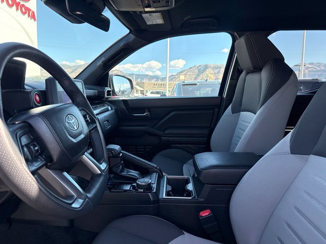 Used 2025 Toyota Tacoma TRD Sport AWD/4WD image 11