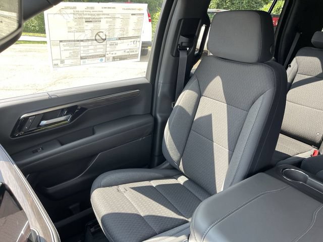 New 2026 Chevrolet Tahoe LS w/ LPO, Dark Essentials Package AWD/4WD image 24