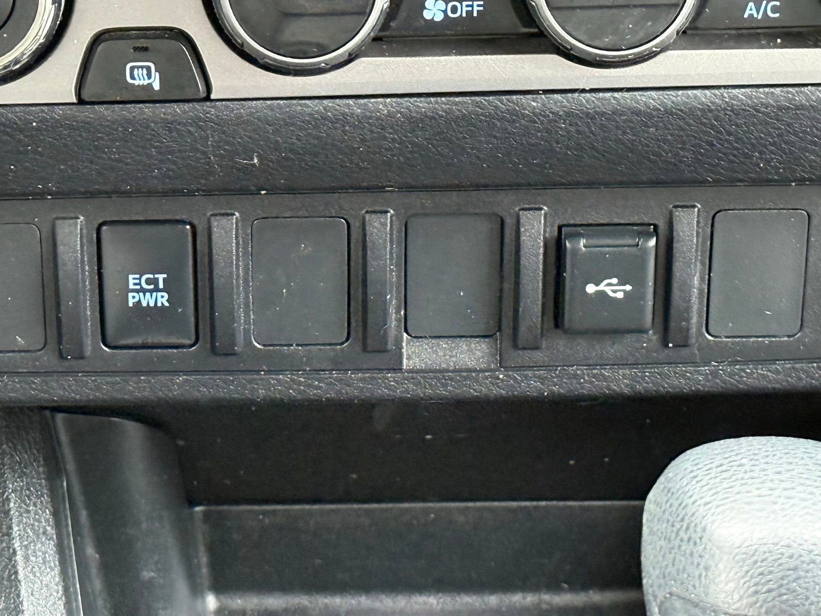 Used 2023 Toyota Tacoma SR AWD/4WD image 23
