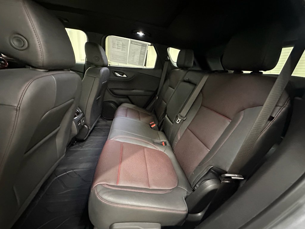 Certified 2025 Chevrolet Blazer RS w/ Enhanced Convenience Package AWD/4WD image 19