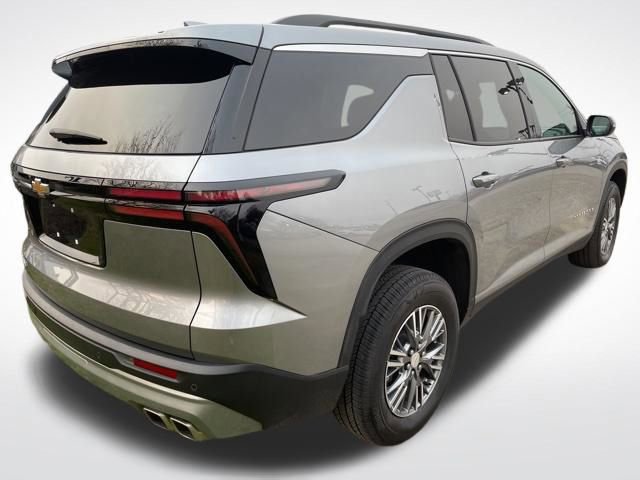 Used 2025 Chevrolet Traverse LT w/ LPO, Floor Liner Package image 9