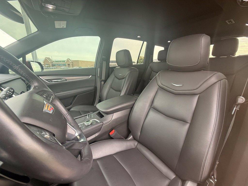 Certified 2024 Cadillac XT6 Luxury w/ LPO, Floor Liner Package AWD/4WD image 27