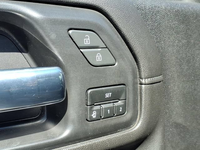 Used 2022 GMC Sierra 2500 Denali w/ Denali Ultimate Package AWD/4WD image 18