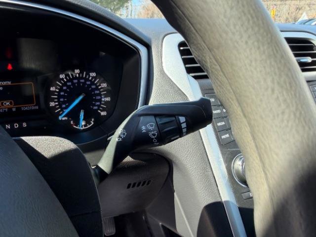 Used 2016 Ford Fusion SE image 21