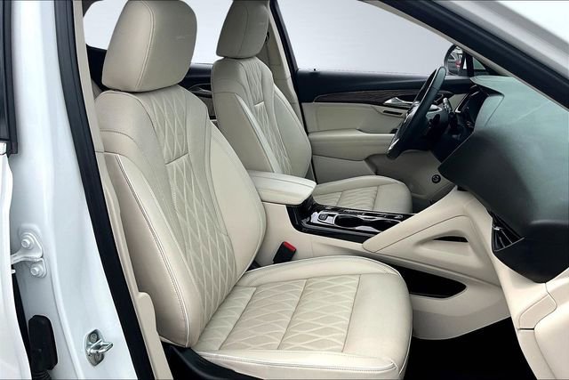 Used 2023 Buick Envision Avenir image 29