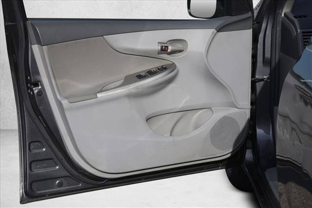 Used 2010 Toyota Corolla LE FWD image 12