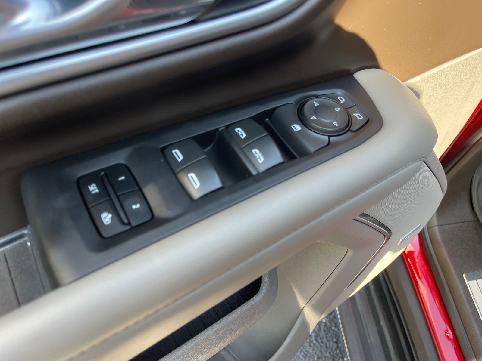 Used 2021 Chevrolet Tahoe LT RWD image 8