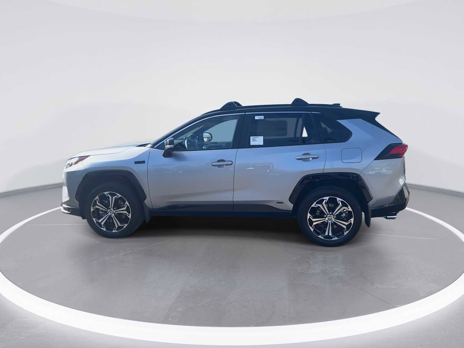 New 2024 Toyota RAV4 XSE w/ Weather Package image 5