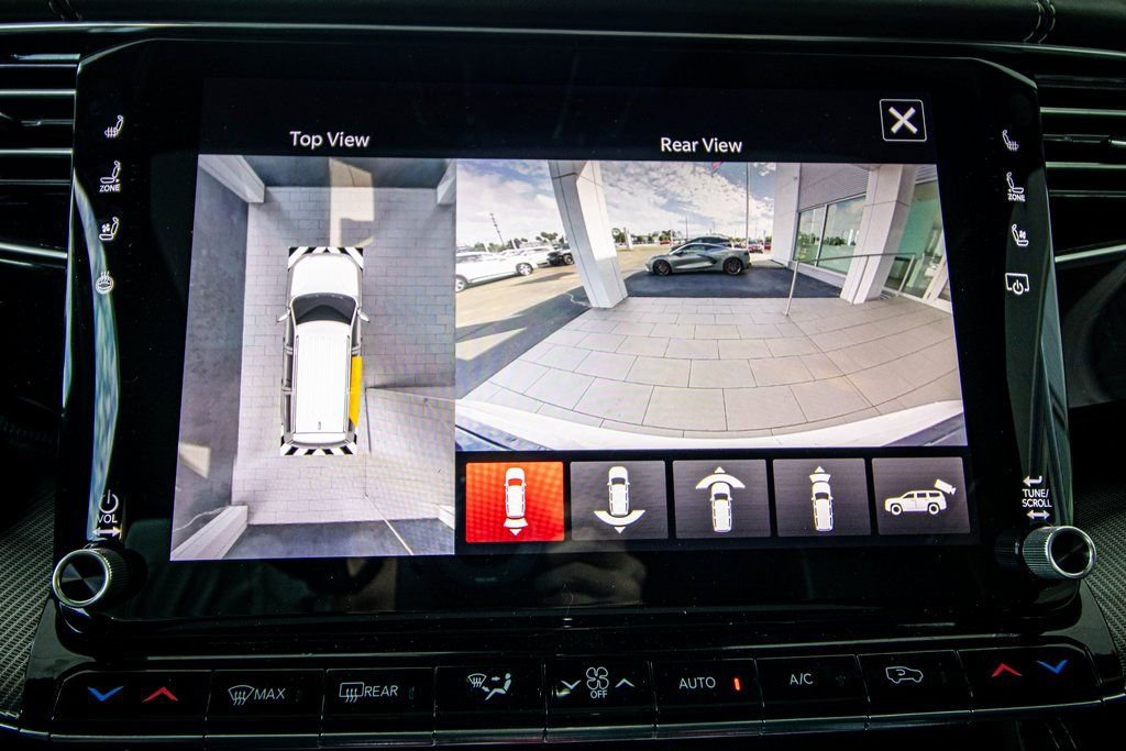 Used 2022 Jeep Grand Wagoneer Series II image 3