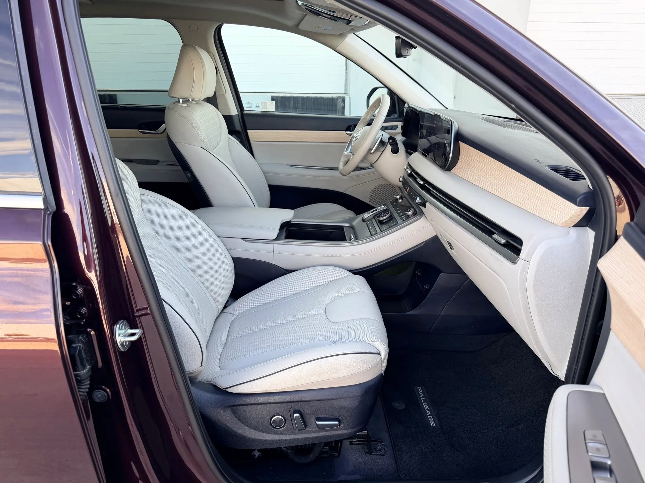 Used 2025 Hyundai Palisade Limited AWD/4WD image 18