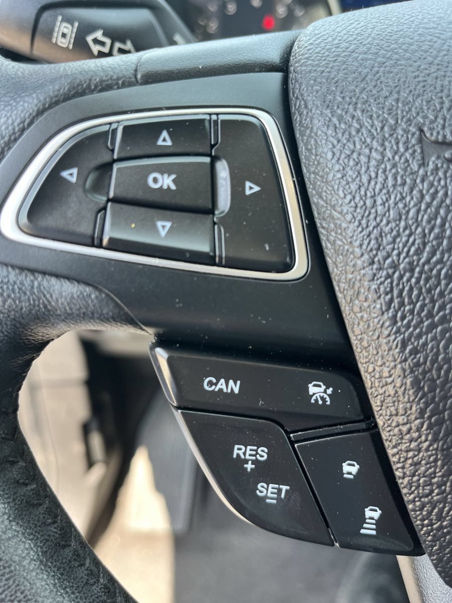 Used 2019 Ford Escape SEL FWD image 13