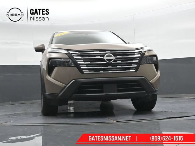Used 2025 Nissan Rogue SV AWD/4WD image 36