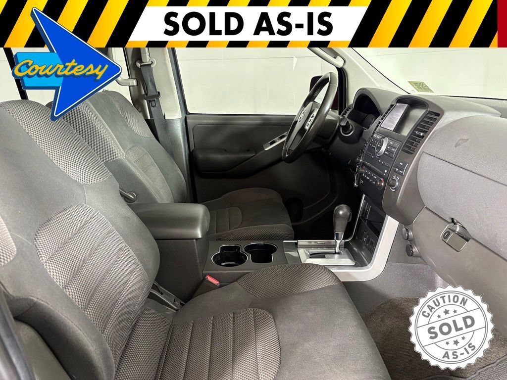 Used 2011 Nissan Pathfinder SV RWD image 14