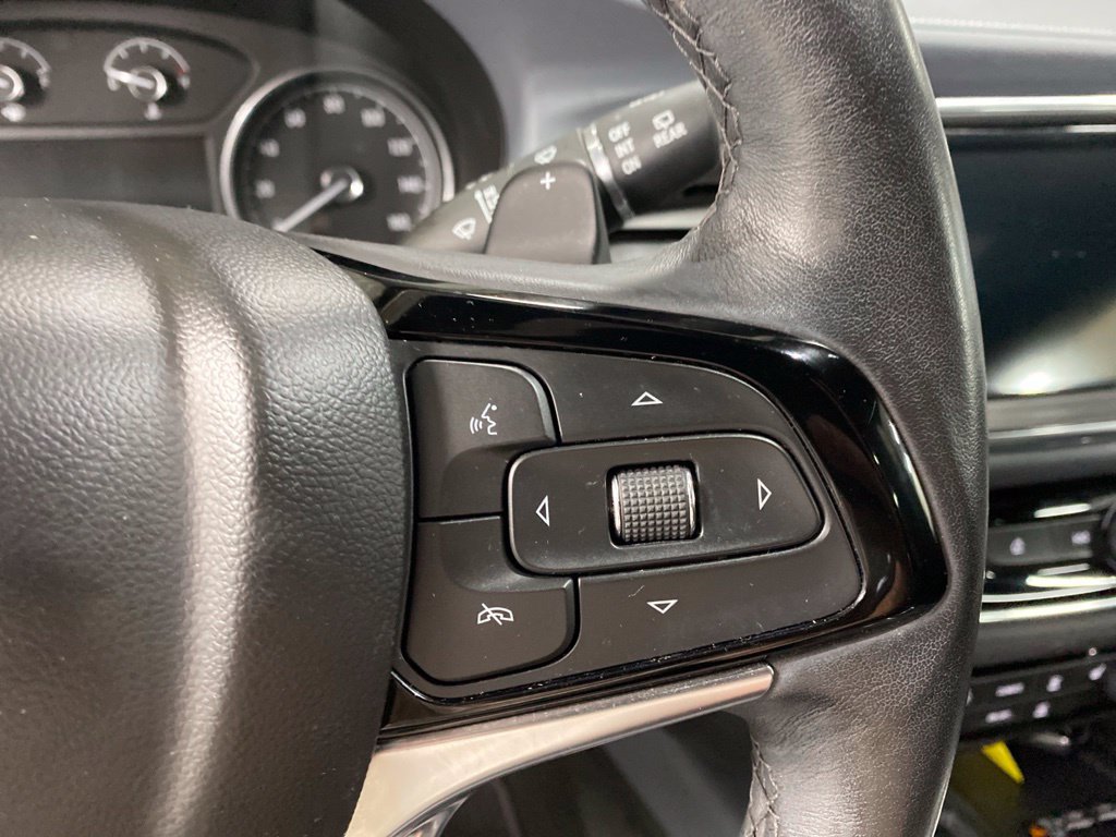 Used 2024 Buick Enclave Essence w/ Sport Touring Edition AWD/4WD image 36