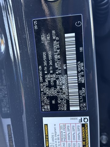 Used 2025 Toyota 4Runner Limited AWD/4WD image 34