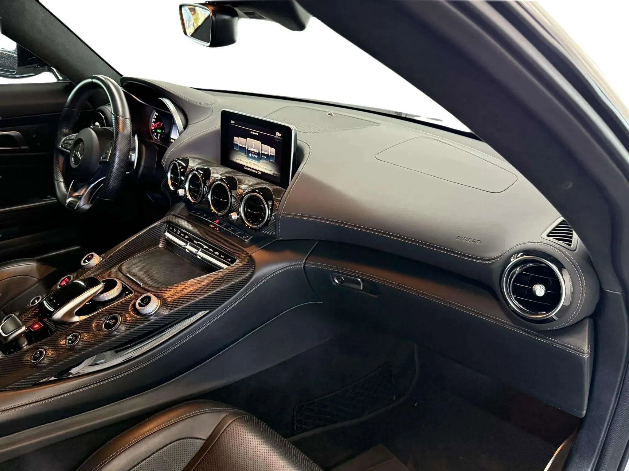 Used 2018 Mercedes-Benz AMG GT Roadster image 14