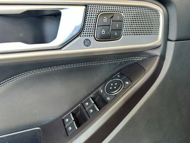 Used 2020 Ford Explorer Limited RWD image 29