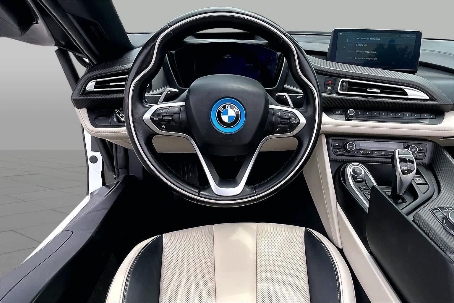 Used 2019 BMW i8 Roadster AWD/4WD image 5