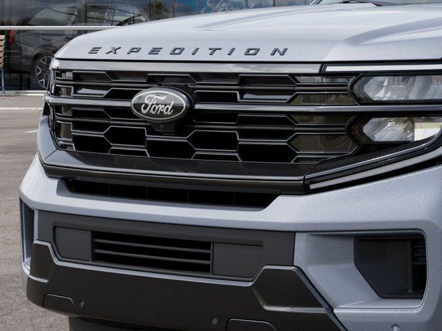 New 2027 Ford Expedition Platinum w/ Stealth Performance Package AWD/4WD image 17