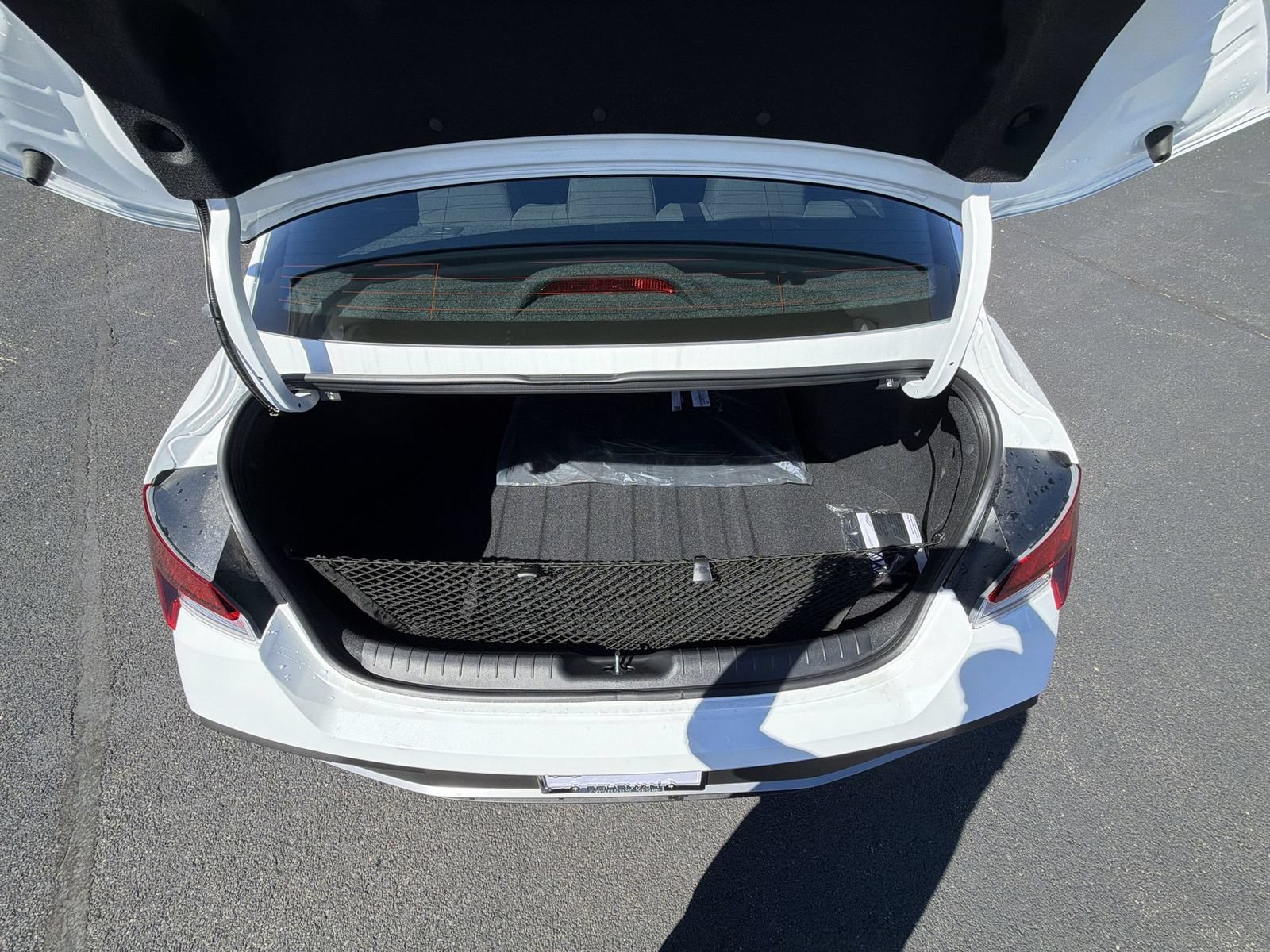 New 2026 Hyundai Elantra Sport FWD image 24