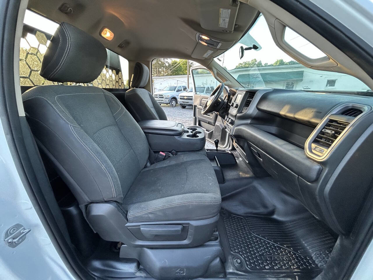 Used 2019 RAM 3500 Tradesman AWD/4WD image 22