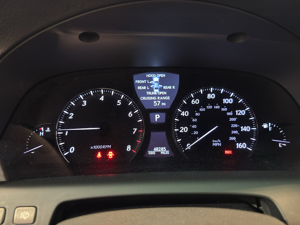 Used 2011 Lexus LS 460 AWD w/ Comfort Pkg image 19