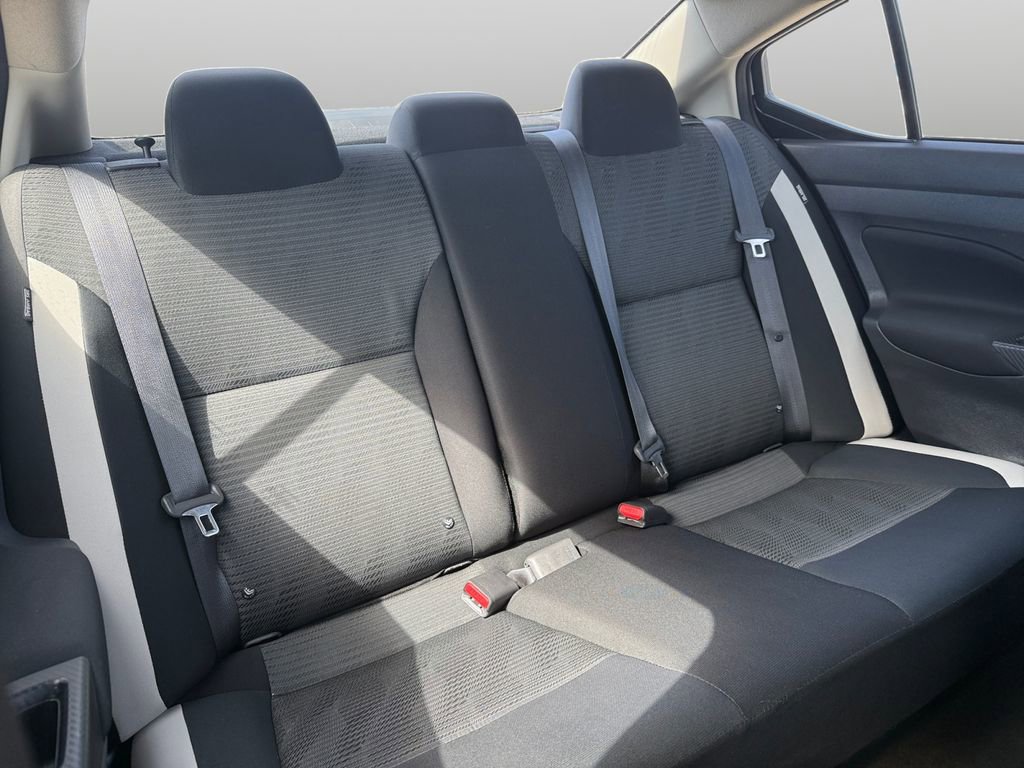 Used 2021 Nissan Versa SV image 17