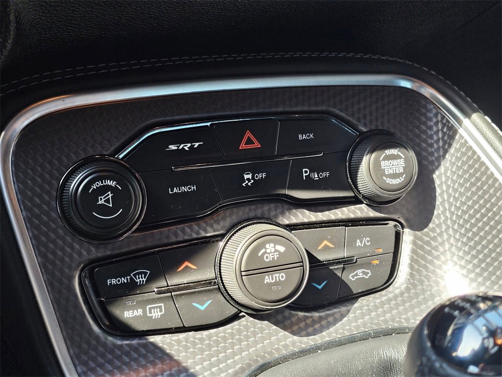 Used 2015 Dodge Challenger SRT Hellcat image 26