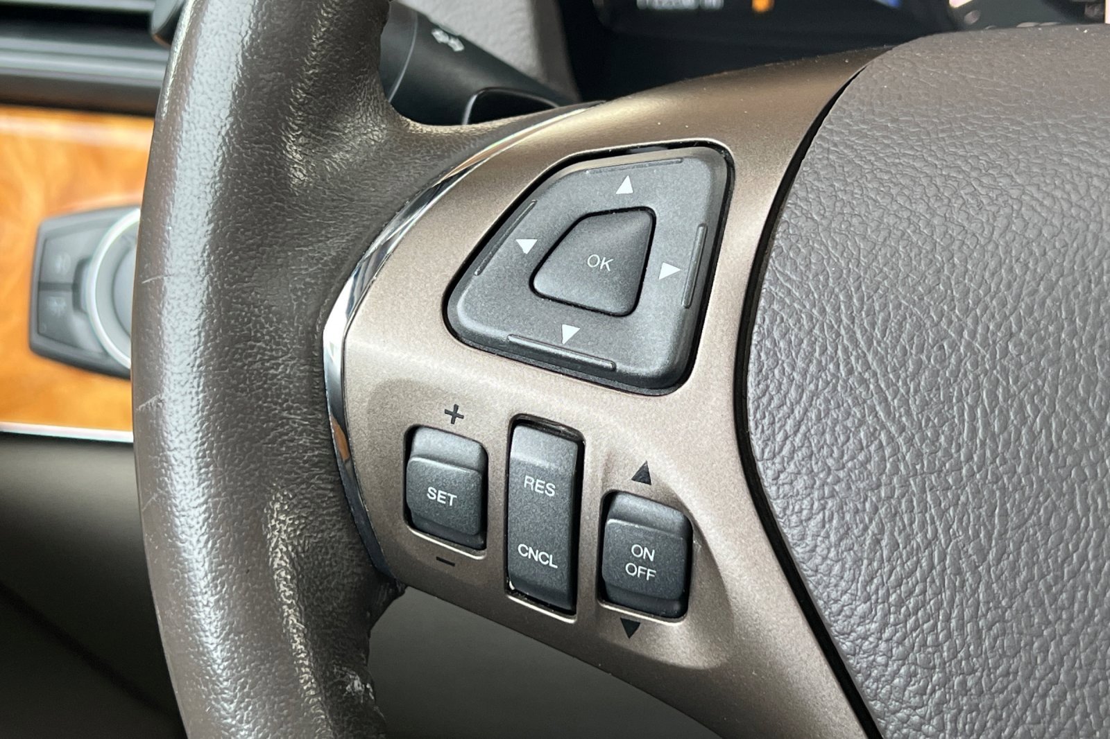 Used 2015 Lincoln MKX AWD w/ Equipment Group 102A image 31