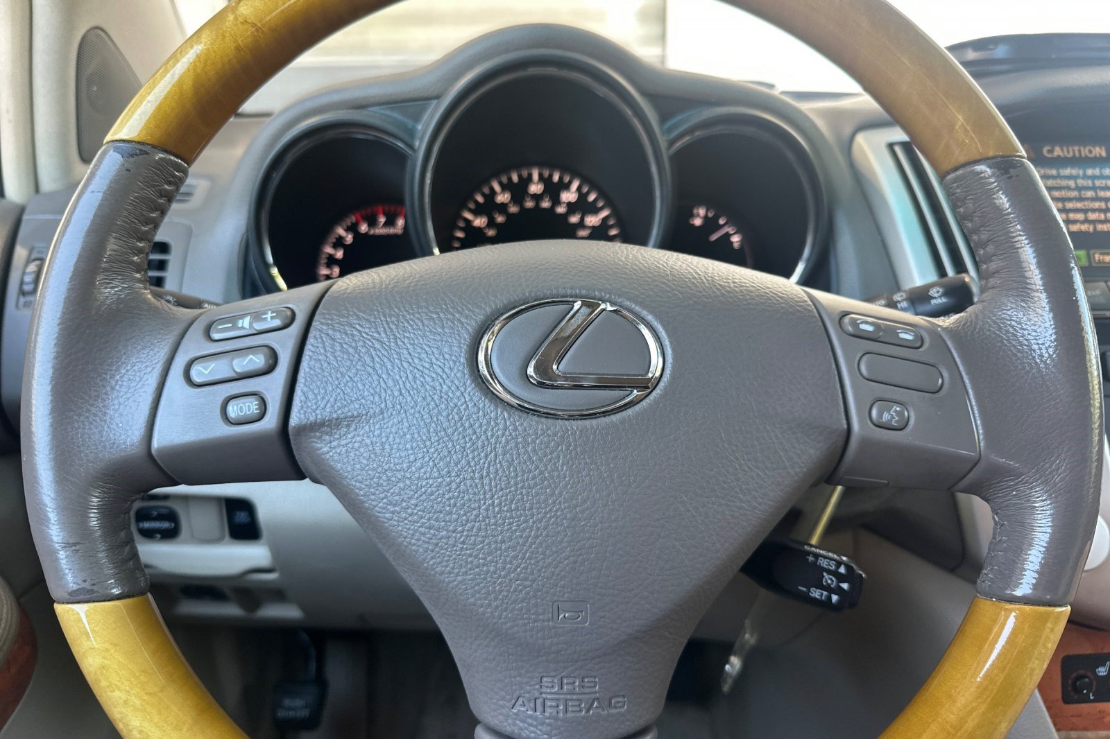 Used 2006 Lexus RX 330 AWD w/ Premium Plus Pkg image 27