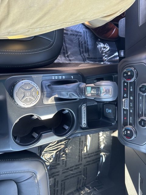 New 2025 Ford Bronco Outer Banks w/ Black Appearance Package image 21