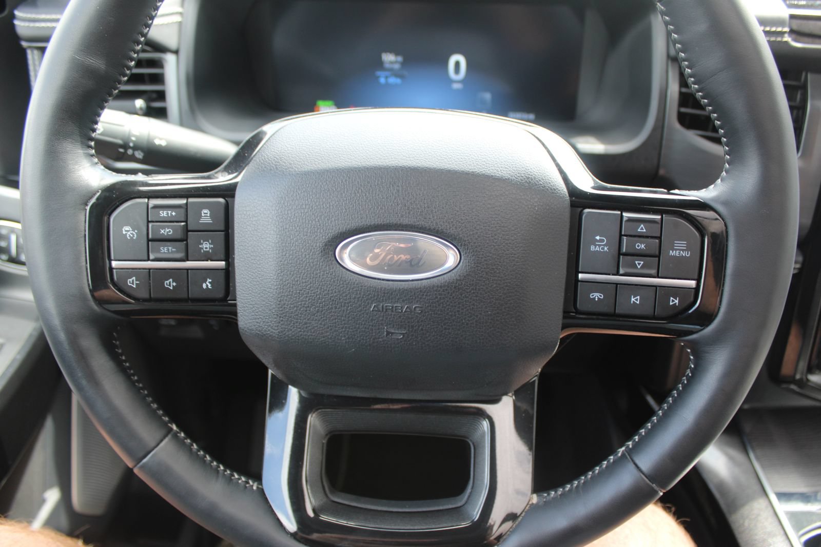 Used 2023 Ford F150 Lightning Platinum AWD/4WD image 34