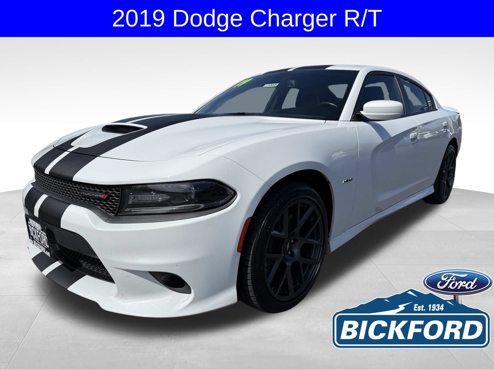 Used 2019 Dodge Charger R/T w/ Plus Group RWD image 1
