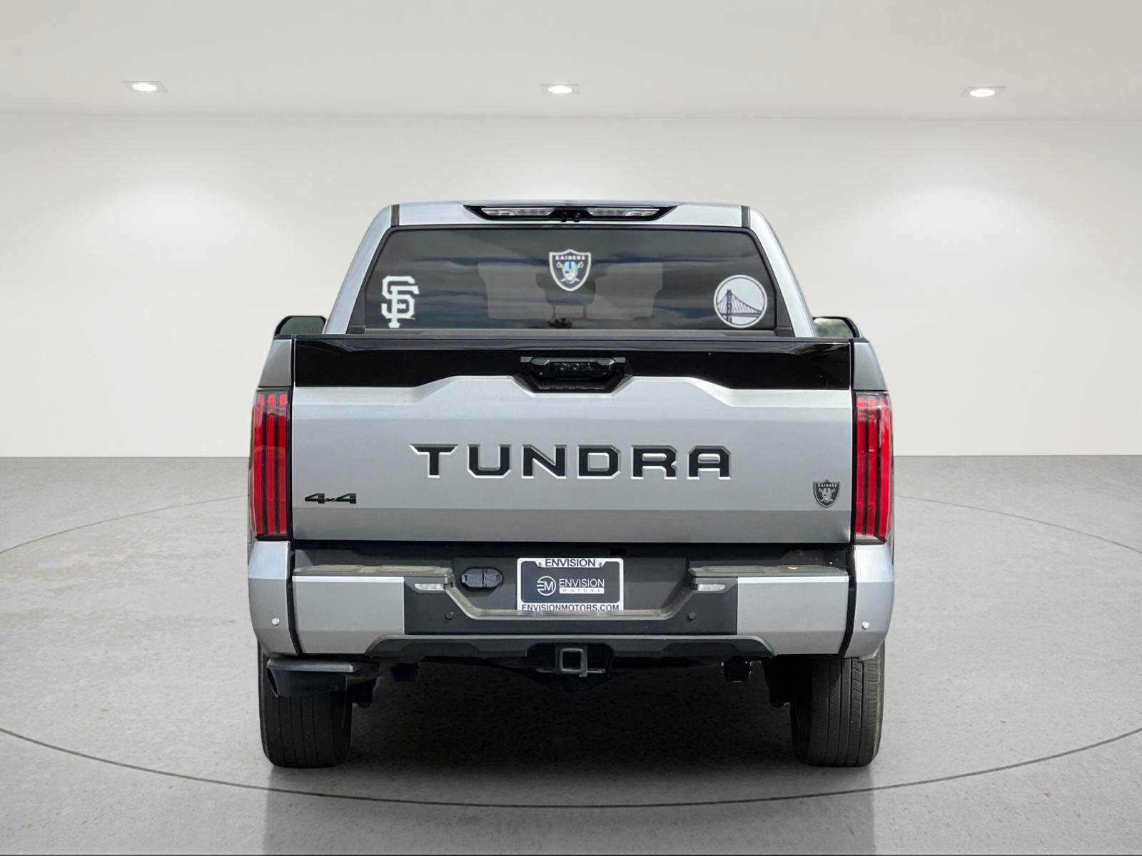 Used 2024 Toyota Tundra Platinum AWD/4WD image 4