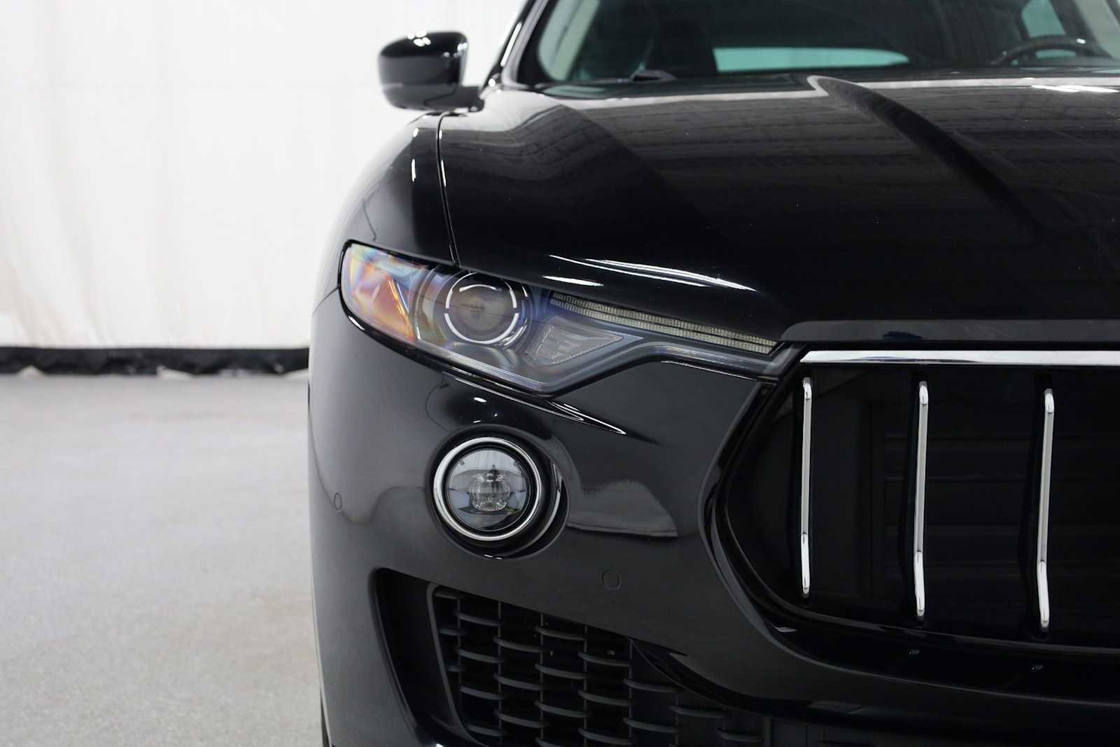 Used 2017 Maserati Levante S image 15