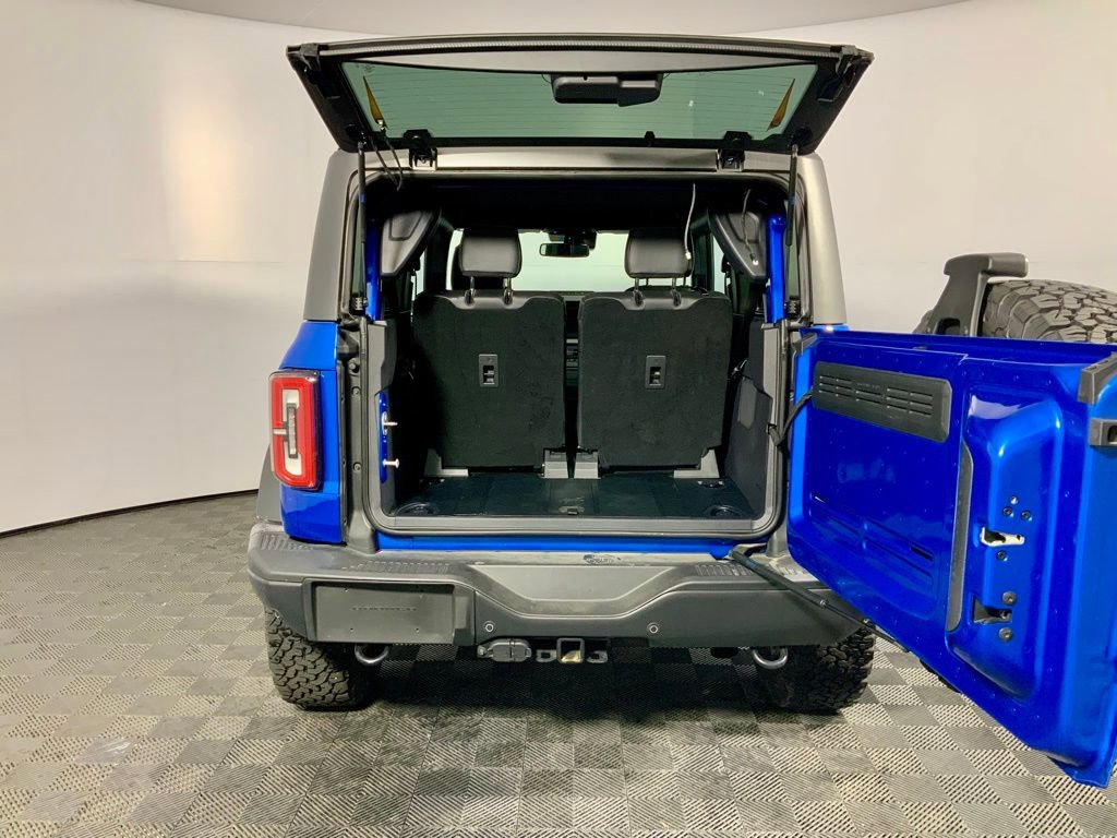 Used 2023 Ford Bronco Badlands image 13