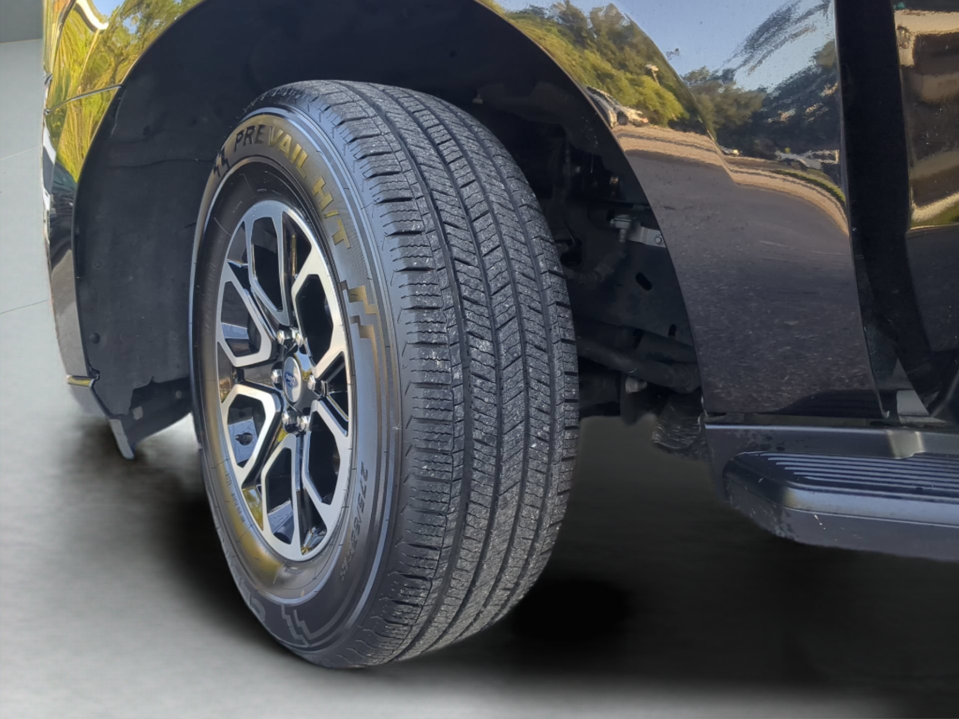 Certified 2024 Ford Expedition XLT RWD image 73