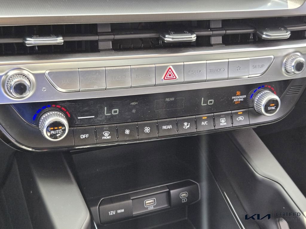 Certified 2025 Kia Telluride LX FWD image 24