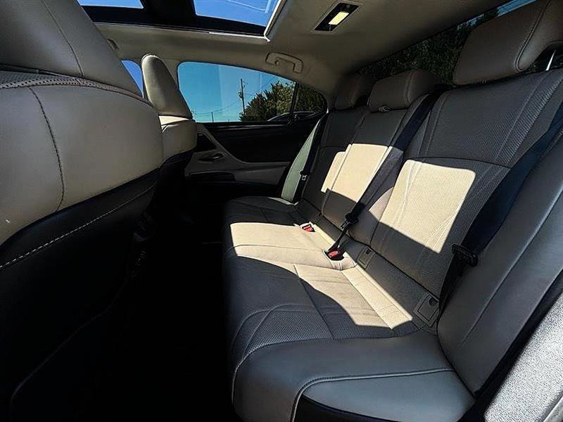 Used 2020 Lexus ES 350 w/ Accessory Package 2 FWD image 39