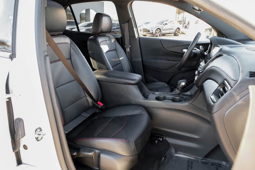 Used 2023 Chevrolet Equinox RS w/ RS Leather Package image 32
