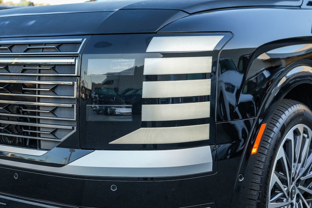 Used 2026 Hyundai Palisade Calligraphy image 4