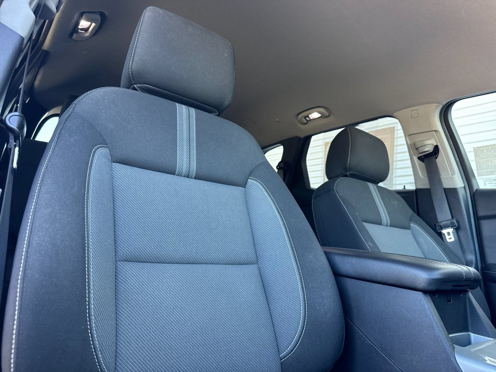 Used 2023 Chevrolet Blazer LT FWD image 19