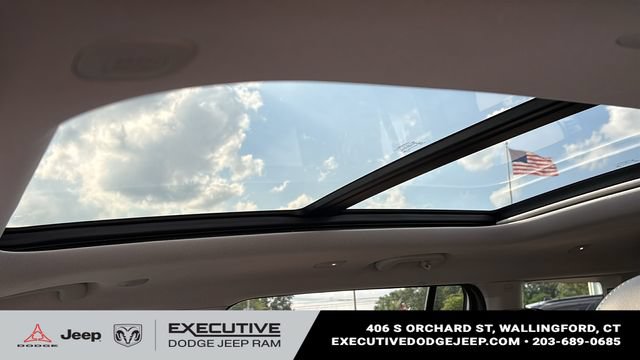 Used 2021 Jeep Grand Cherokee L Limited AWD/4WD image 11